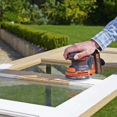 BLACK+DECKER ACCUEXCENTERSCHUURMACHINE 18V IN ZAK BDCROS18